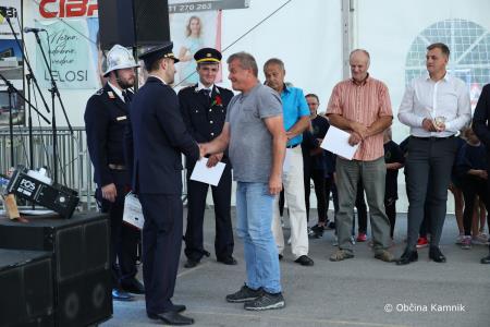 Slovesnost ob odprtju prizidka in prevzemu večnamenskega gasilskega vozila PGD Gozd (37)